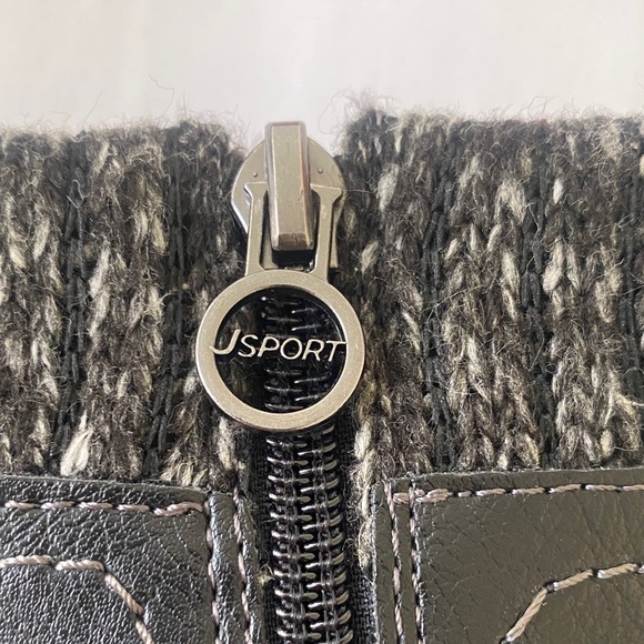 Women's Black Winter Boots - Picture 7 of 9